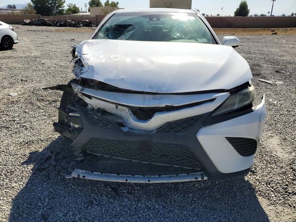 2018 TOYOTA CAMRY