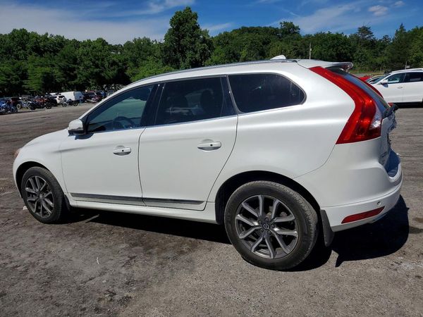 2016 VOLVO XC60