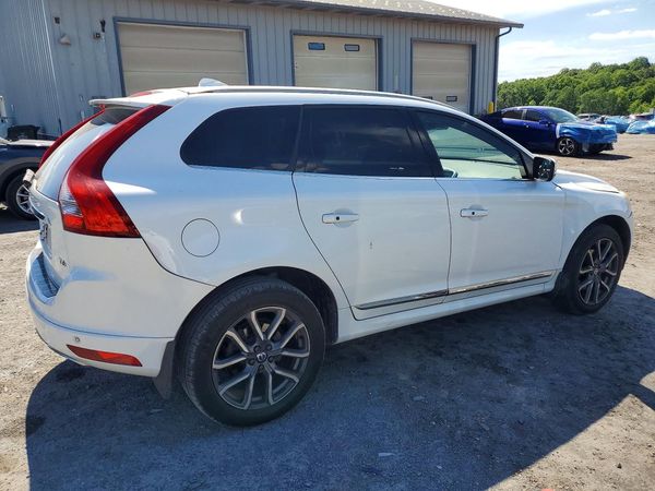 2016 VOLVO XC60