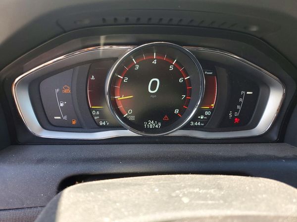 2016 VOLVO XC60