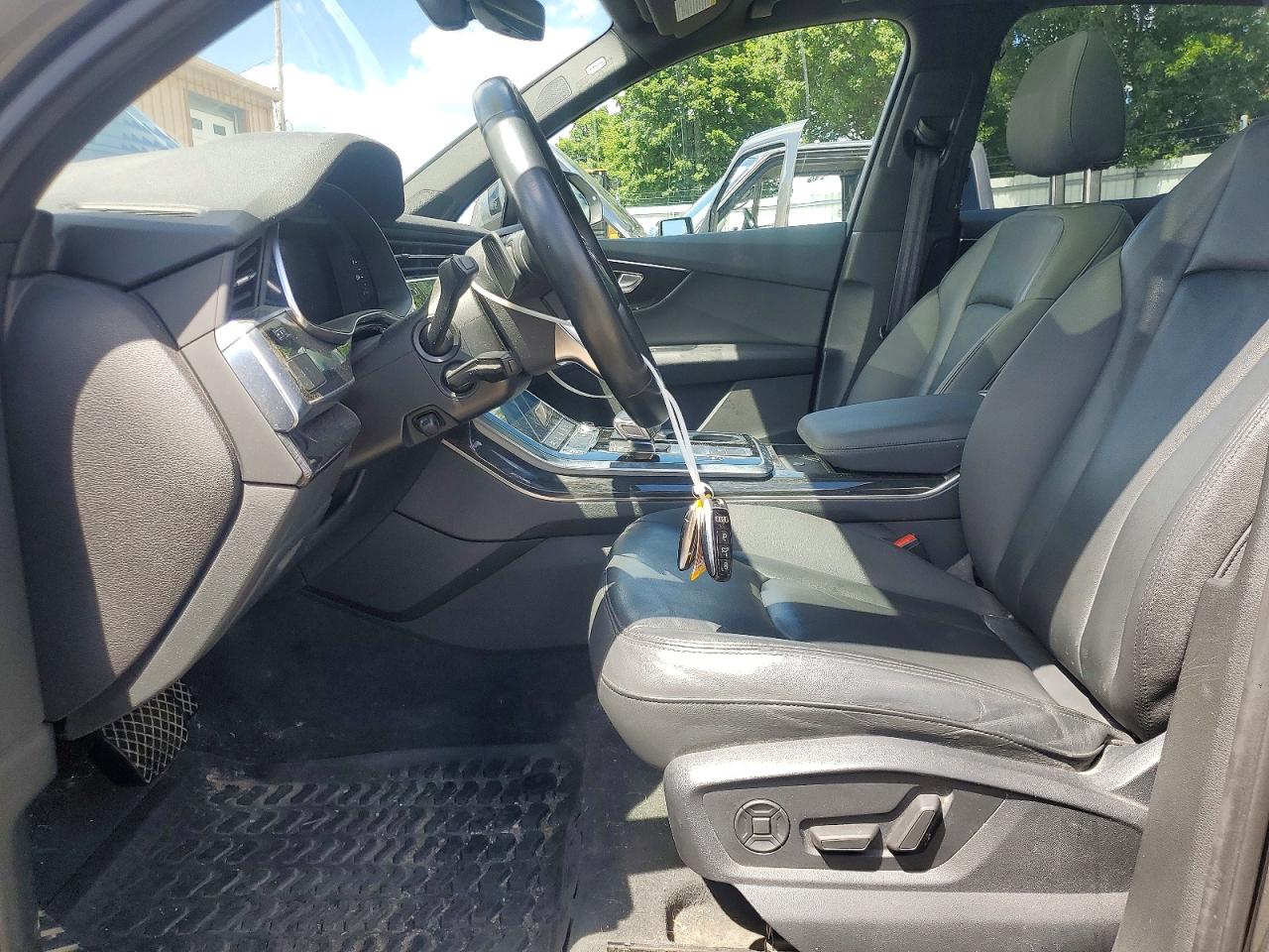 2020 AUDI Q7 quattro Premium Plus