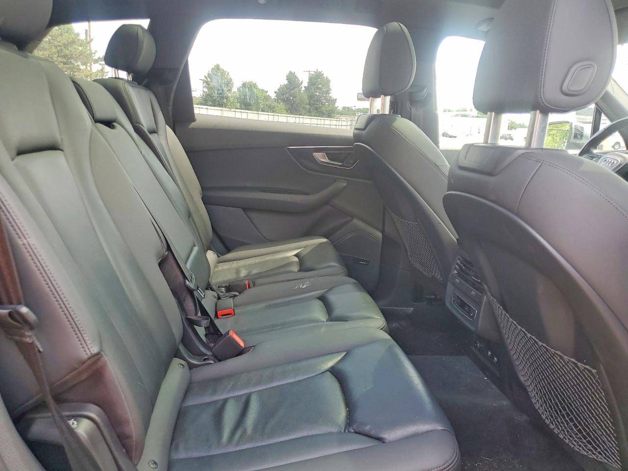2020 AUDI Q7 quattro Premium Plus