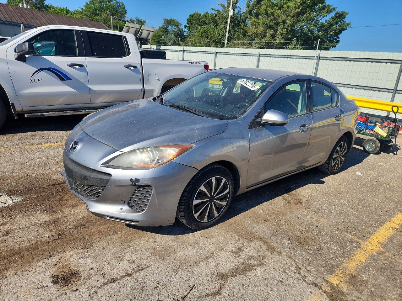 2013 MAZDA 3 SV/Base