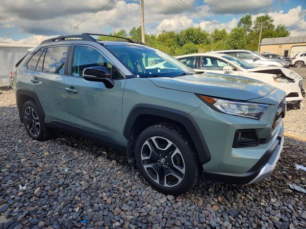 2019 TOYOTA RAV4