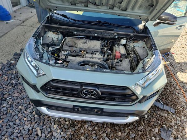 2019 TOYOTA RAV4