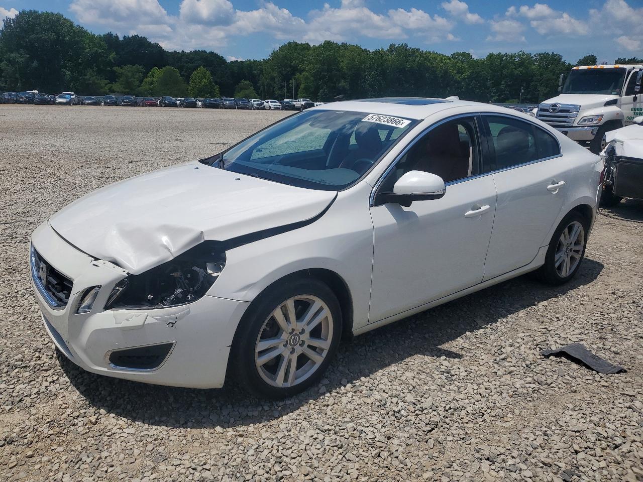 2013 VOLVO S60