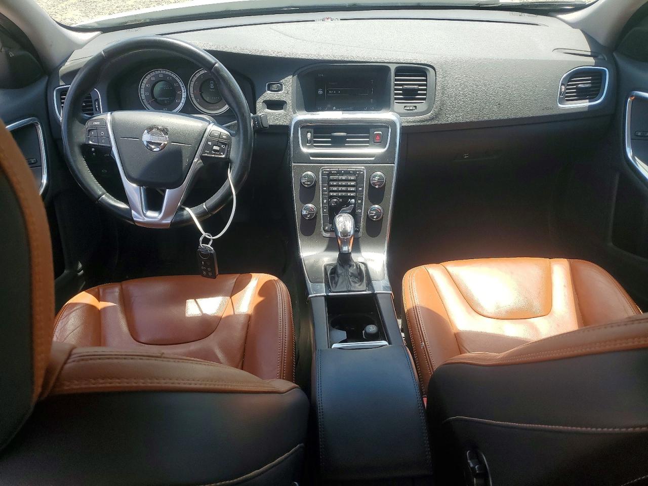 2013 VOLVO S60