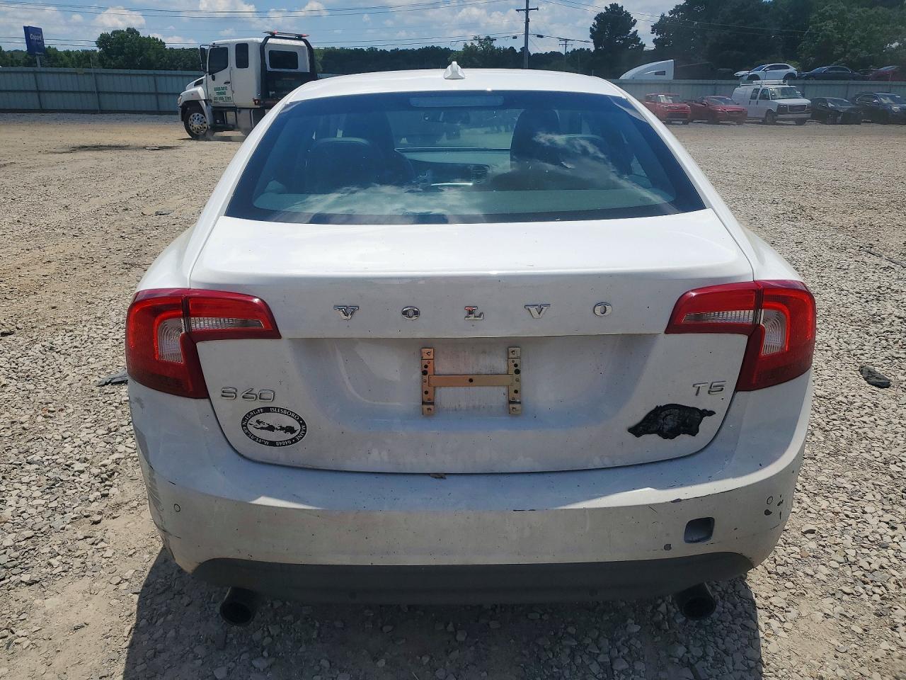 2013 VOLVO S60