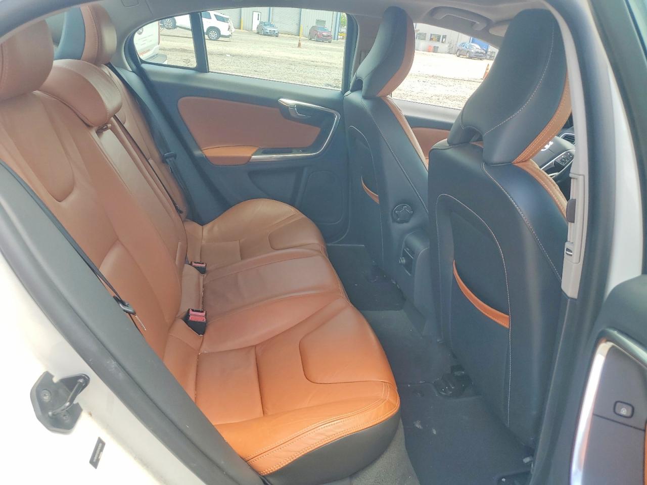 2013 VOLVO S60