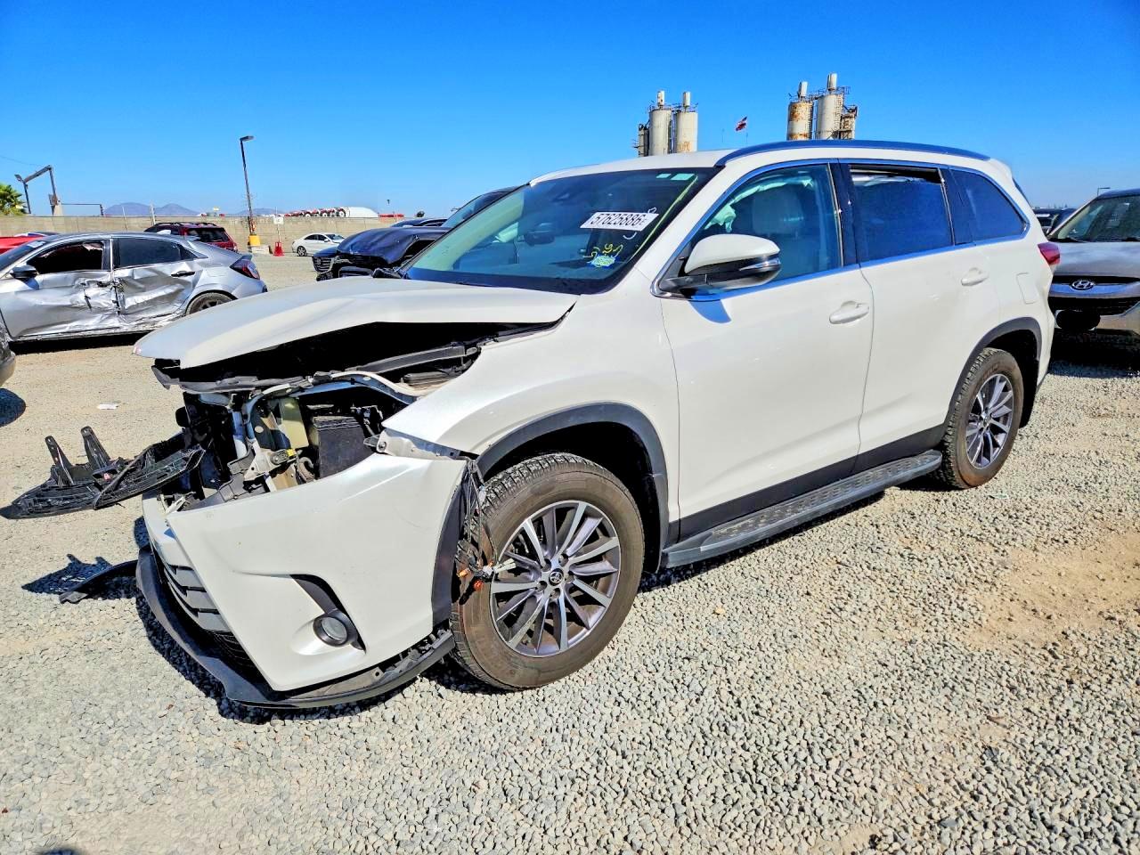 2019 TOYOTA HIGHLANDER SE/XLE