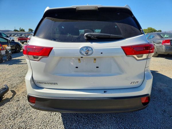 2019 TOYOTA HIGHLANDER SE/XLE