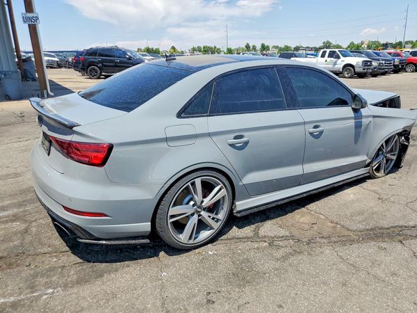2019 AUDI RS3
