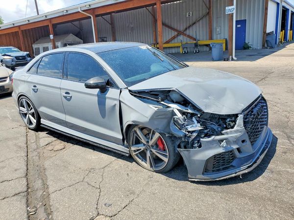 2019 AUDI RS3