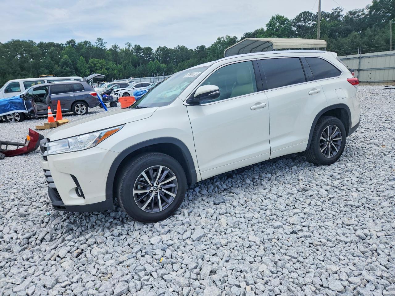 2018 TOYOTA HIGHLANDER