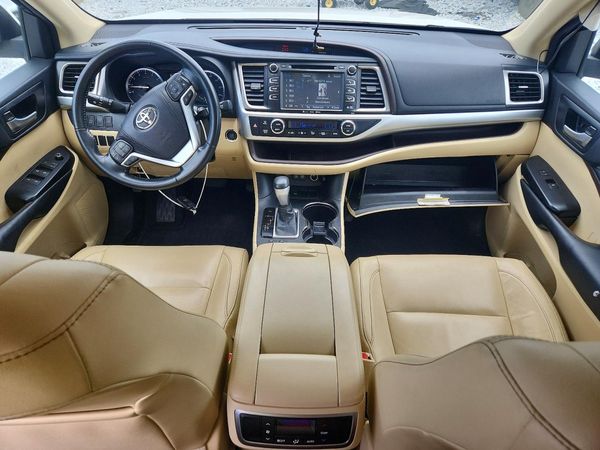 2018 TOYOTA HIGHLANDER