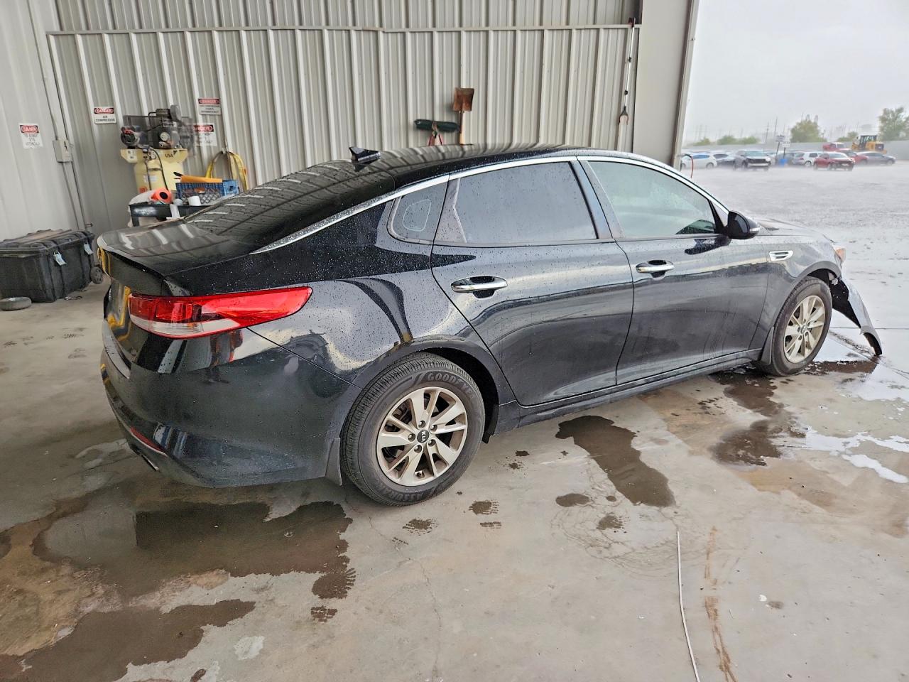 2016 KIA OPTIMA GL