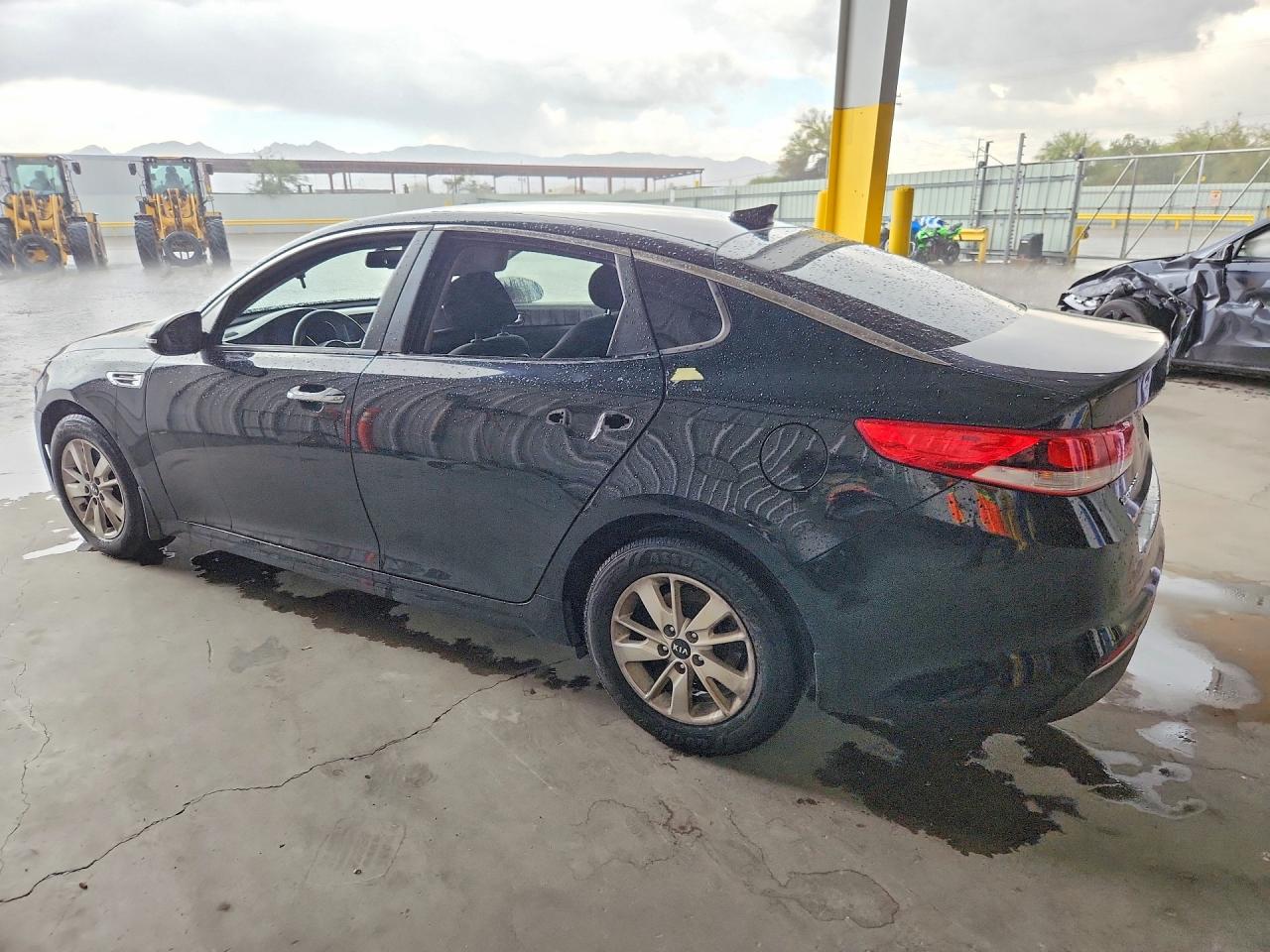 2016 KIA OPTIMA GL
