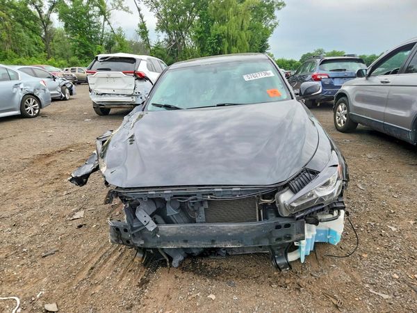 2015 INFINITI Q50