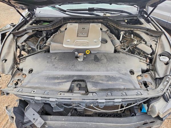 2015 INFINITI Q50