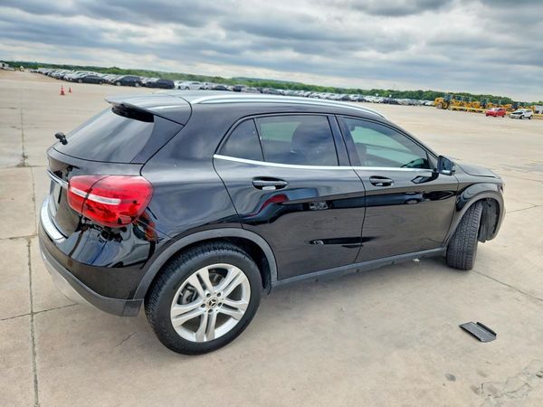 2020 MERCEDES-BENZ GLA GLA250