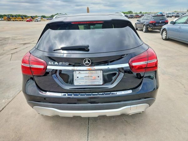 2020 MERCEDES-BENZ GLA GLA250
