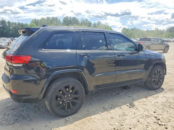 2018 JEEP GRAND CHEROKEE LAREDO 4X4