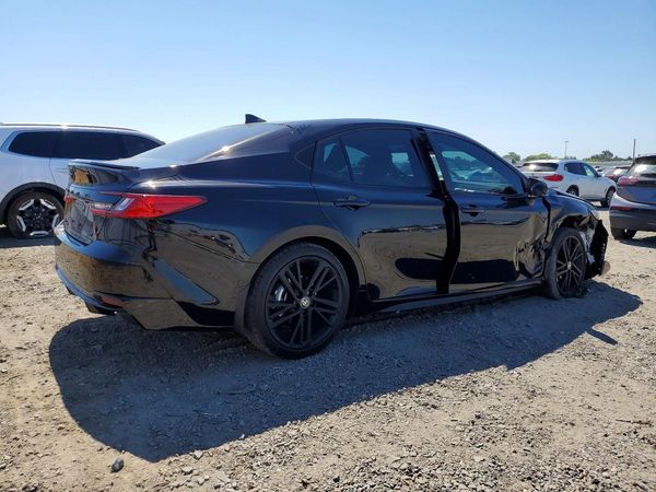 2026 TOYOTA CAMRY