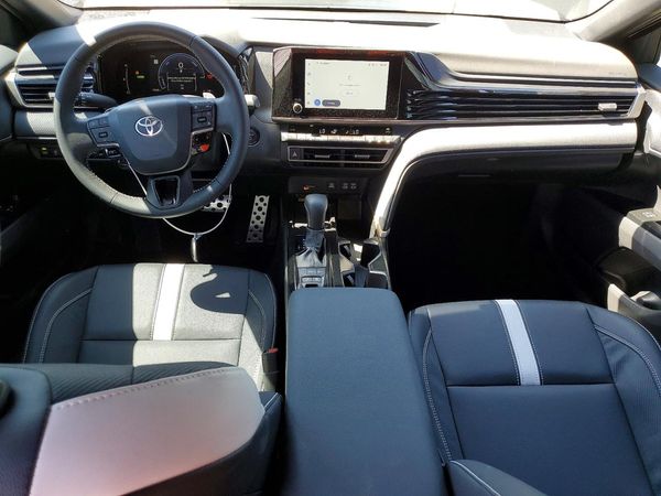 2026 TOYOTA CAMRY