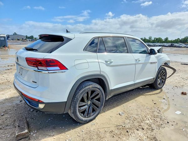 2022 VOLKSWAGEN ATLAS CROSS SPORT 4Motion SE w/ Tech