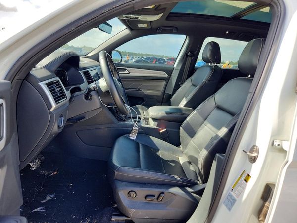 2022 VOLKSWAGEN ATLAS CROSS SPORT 4Motion SE w/ Tech