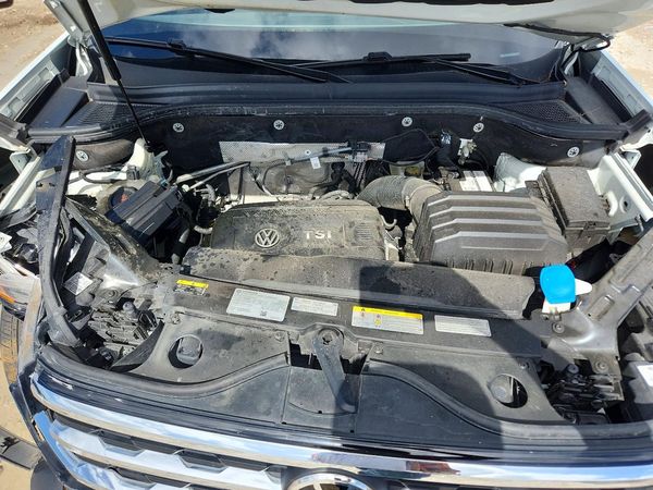 2022 VOLKSWAGEN ATLAS CROSS SPORT 4Motion SE w/ Tech
