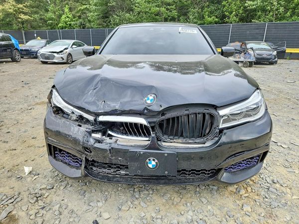 2018 BMW 750 xDrive