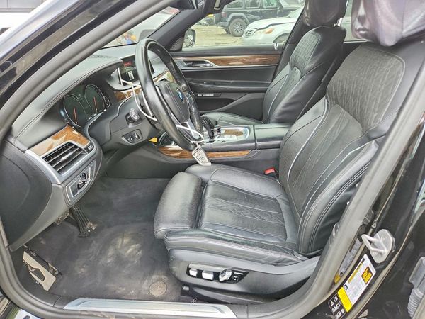 2018 BMW 750 xDrive