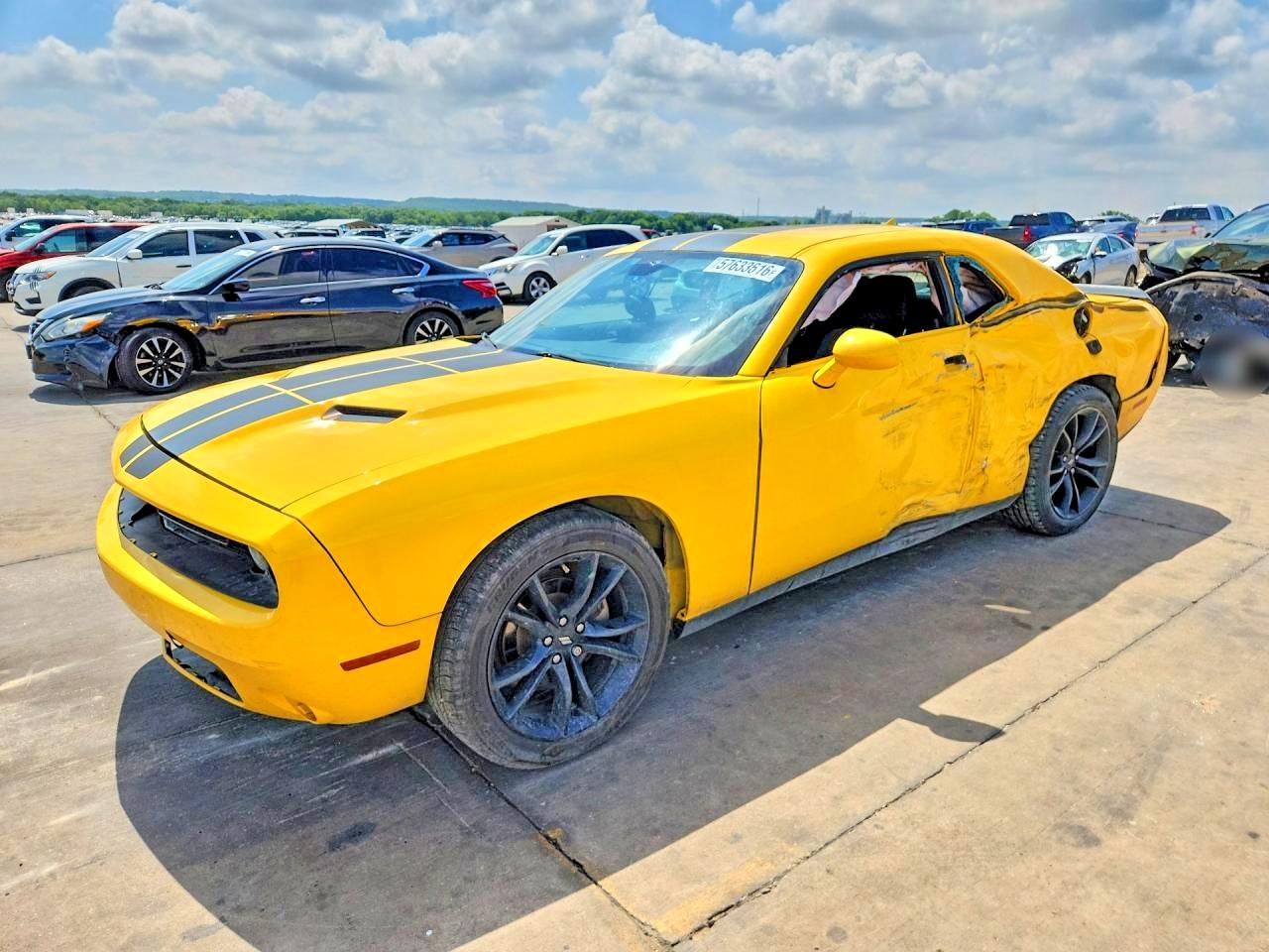 2018 DODGE CHALLENGER SXT
