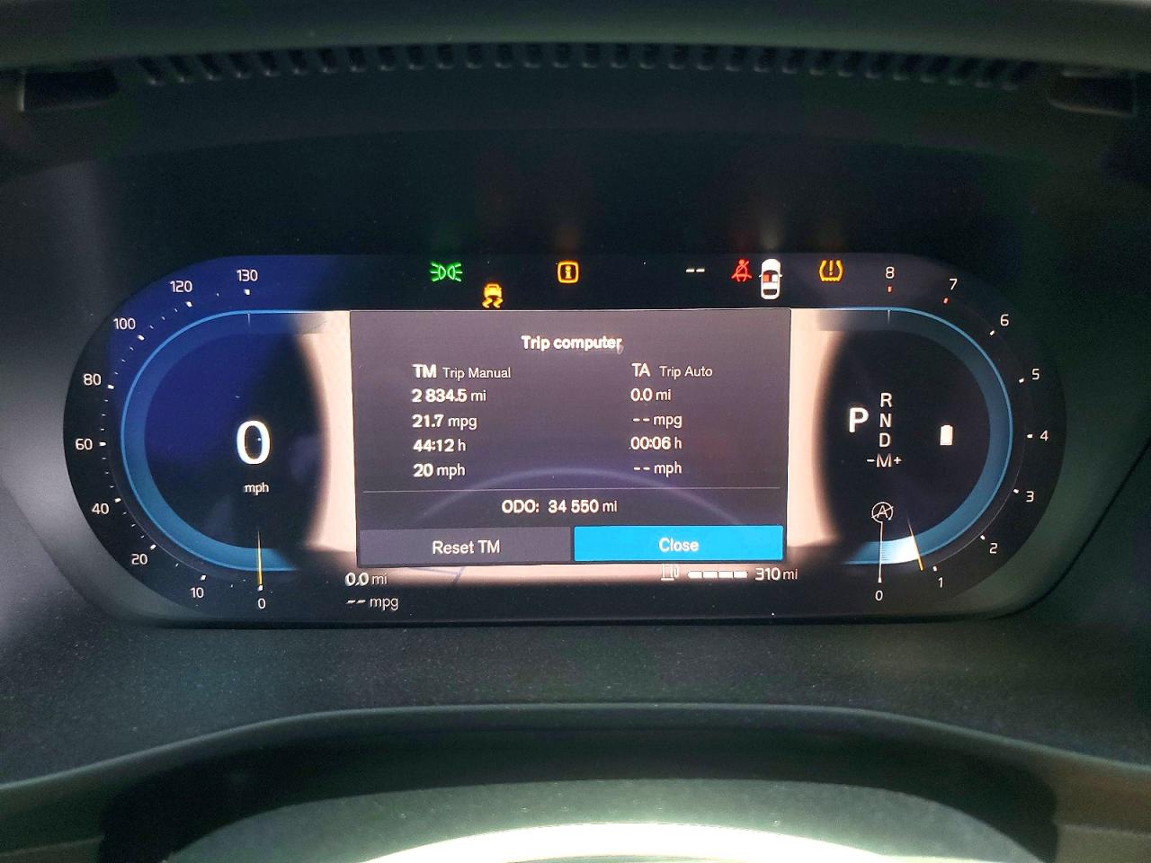 2023 VOLVO XC40 Ultimate Bright