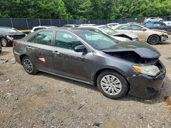 2012 TOYOTA CAMRY