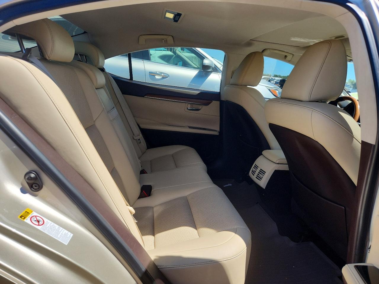 2016 LEXUS ES 300h