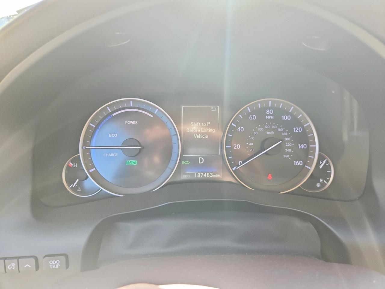 2016 LEXUS ES 300h