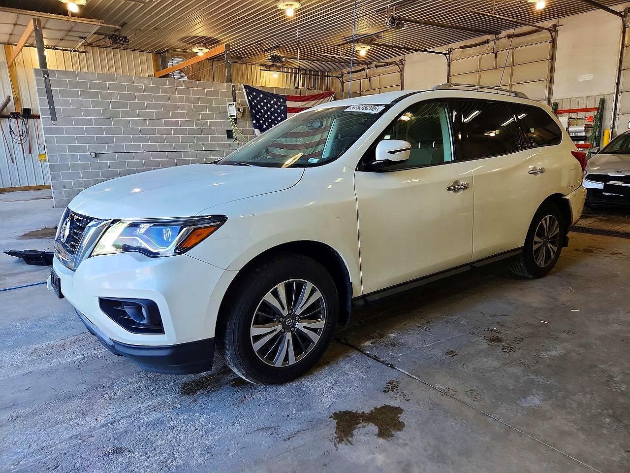 2020 NISSAN PATHFINDER SV