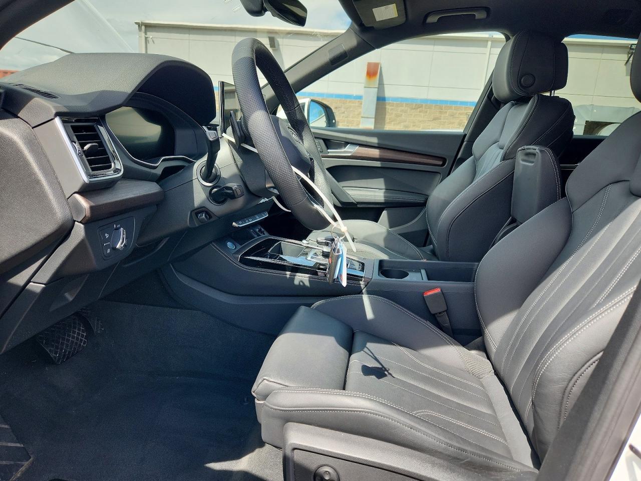 2025 AUDI Q5 E