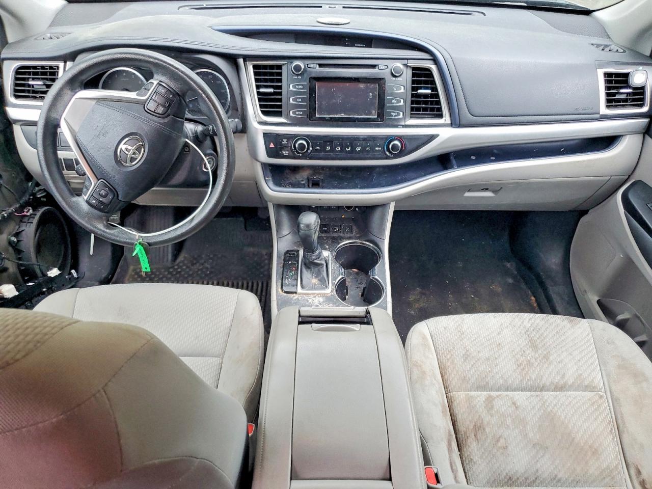2018 TOYOTA HIGHLANDER LE/LE Plus
