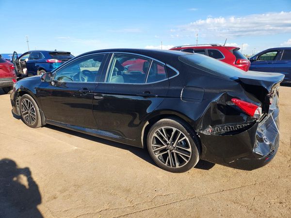 2025 TOYOTA CAMRY