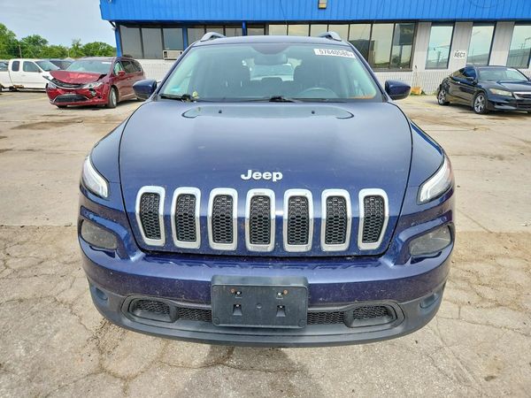 2015 JEEP CHEROKEE LATITUDE 4X4