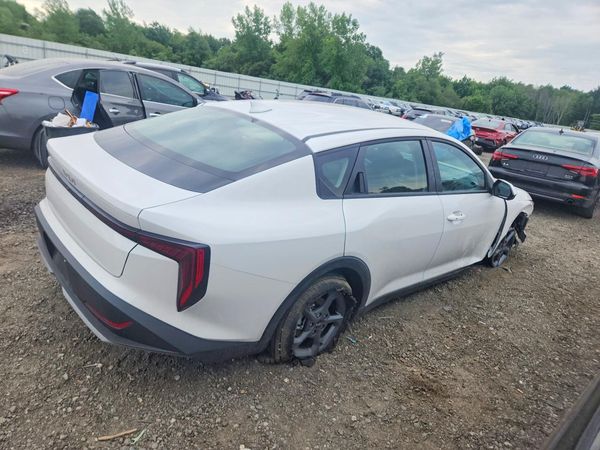 2026 KIA K4 LX, LXS