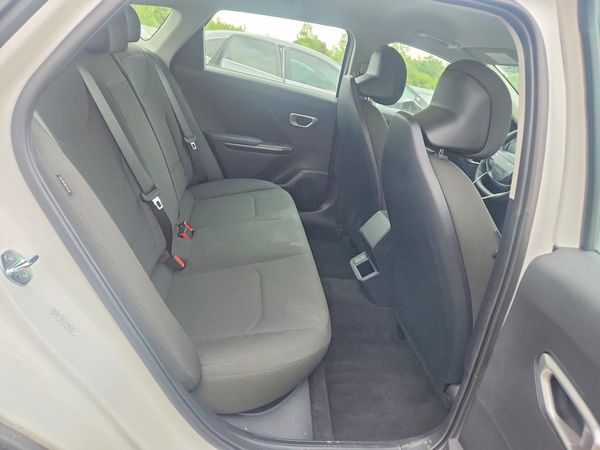 2026 KIA K4 LX, LXS
