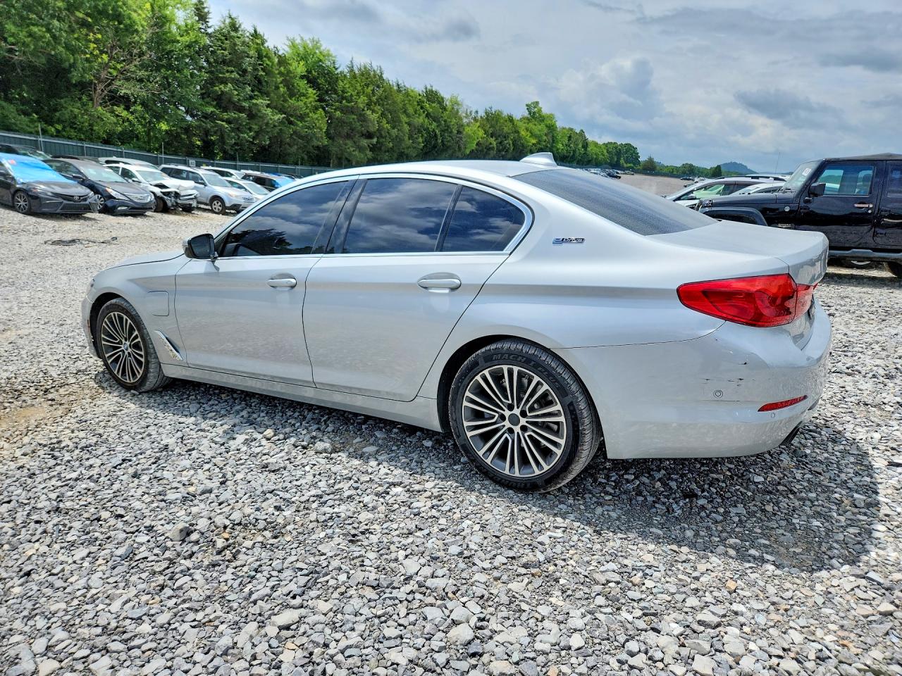 2019 BMW 530E