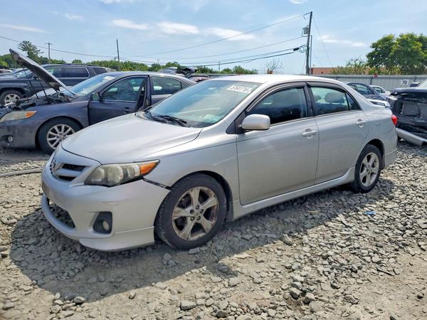 2013 TOYOTA COROLLA