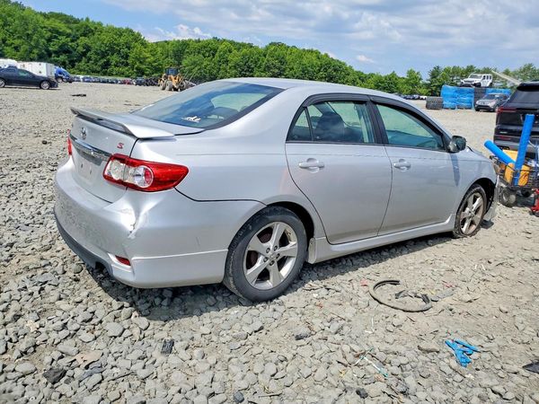 2013 TOYOTA COROLLA