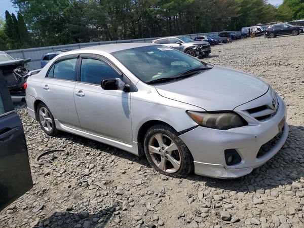 2013 TOYOTA COROLLA