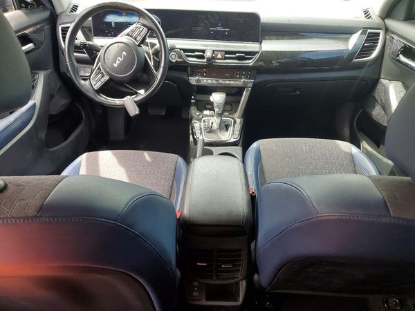 2024 KIA SELTOS S, X-Line